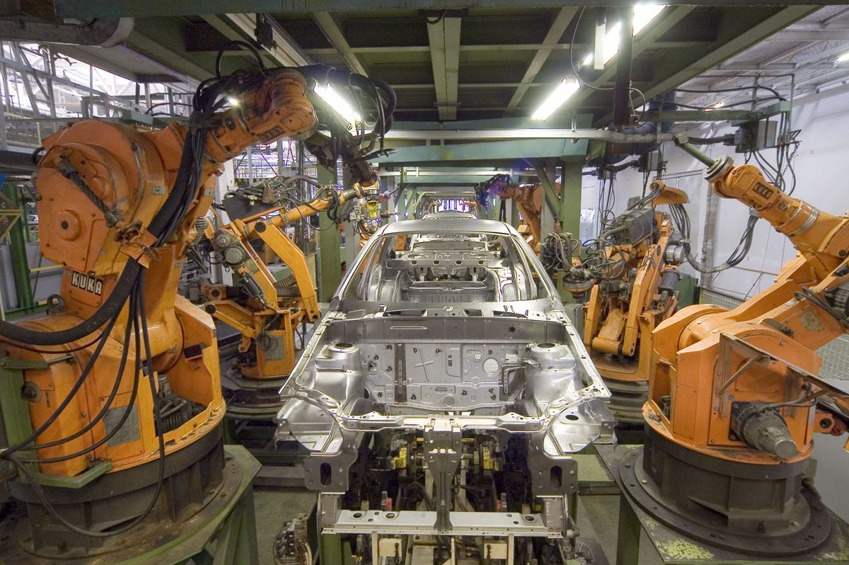 The Impact of AI on Custom Manufacturing