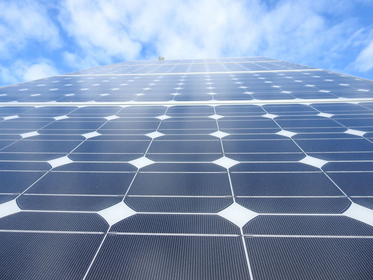 AI in Energy Efficiency and Carbon Emission Reduction