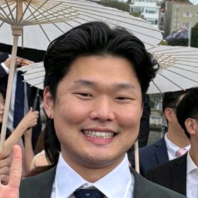 Adrian Lee