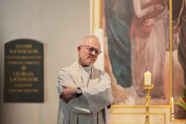 Bjarni Karlsson predikar