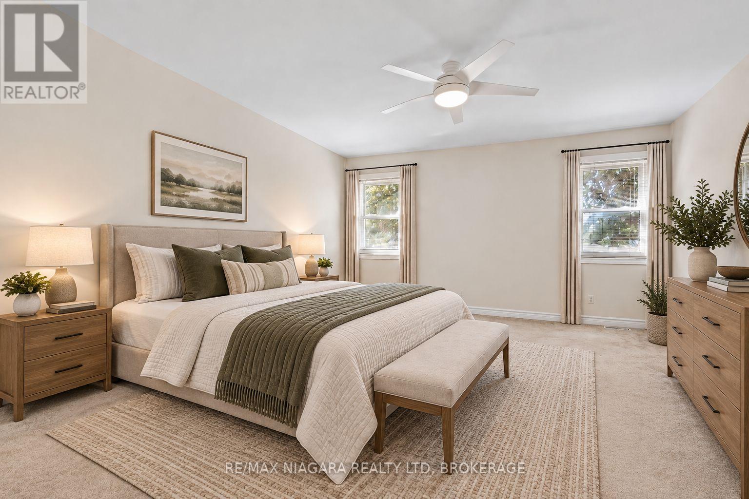 5671 Highland Avenue, Niagara Falls: Primary bedroom