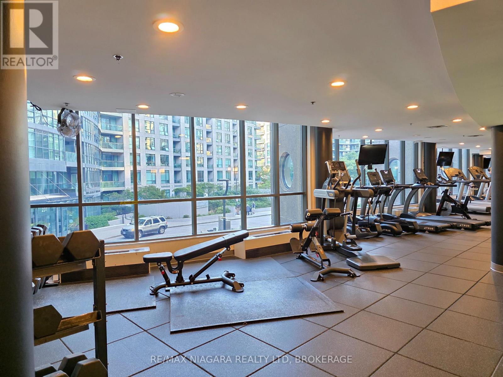 219 Fort York Boulevard Unit 619, Toronto: Fitness centre
