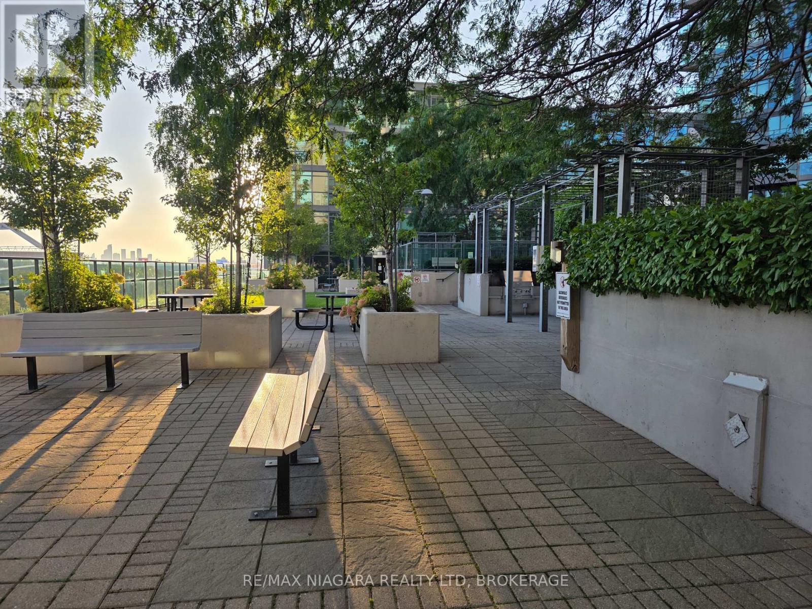 219 Fort York Boulevard Unit 619, Toronto: Outdoor terrace