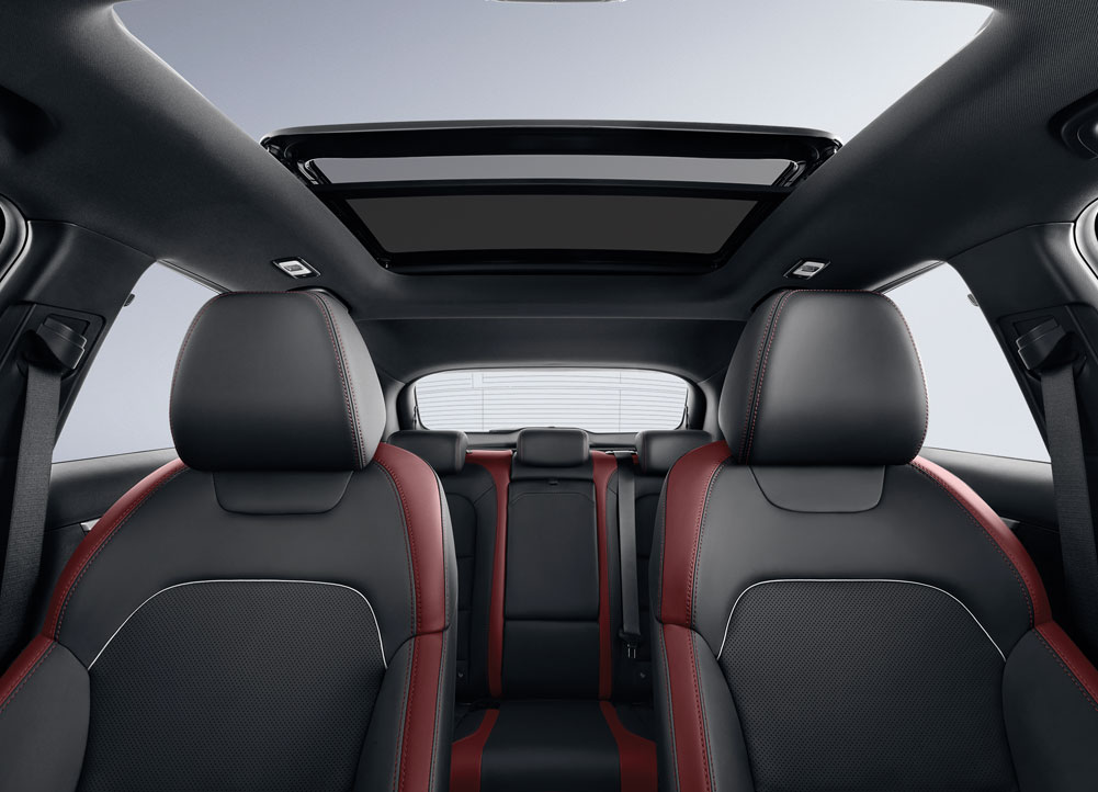 Jetour X50 sunroof and cabin interior