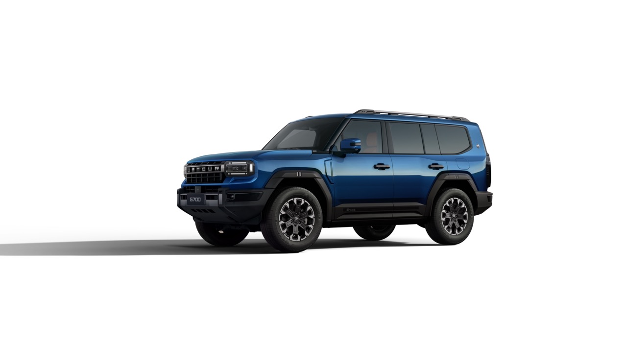 Jetour X70 available in color black