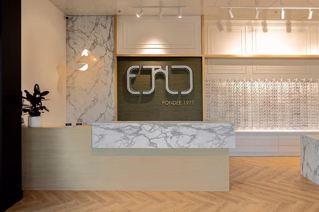 Projet Jim Litresits, Lunetterie, Montréal, Intérieurs Griffés