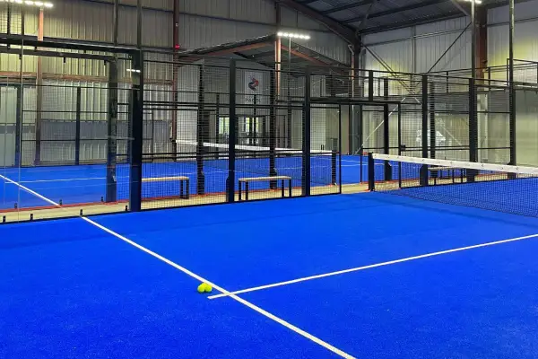 Trouve des joueurs de padel sur Fullmotiv et réserve un terrain au Legend Padel à Ibos près de Tarbes