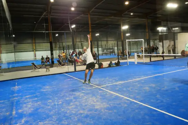 Trouve des joueurs de padel sur Fullmotiv et réserve un terrain au Spark à Ludres près de Nancy