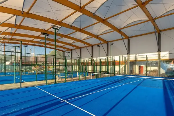 Trouve des joueurs de padel sur Fullmotiv et réserve un terrain au Tennis Padel Biarritz Olympique