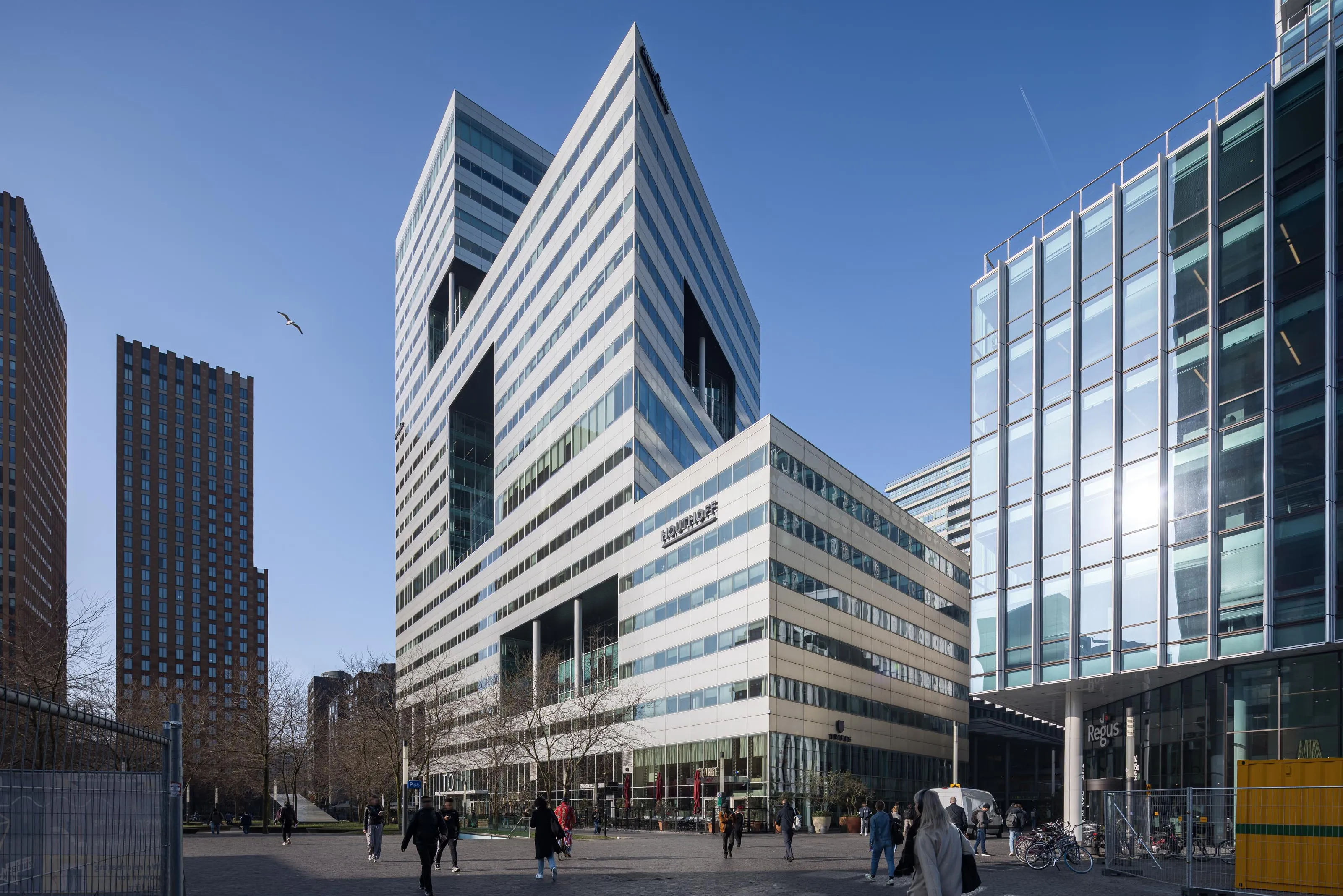 ITO/SOM Gebäude in Amsterdam, fotografiert für Union Investment mit spannender Lichtstimmung