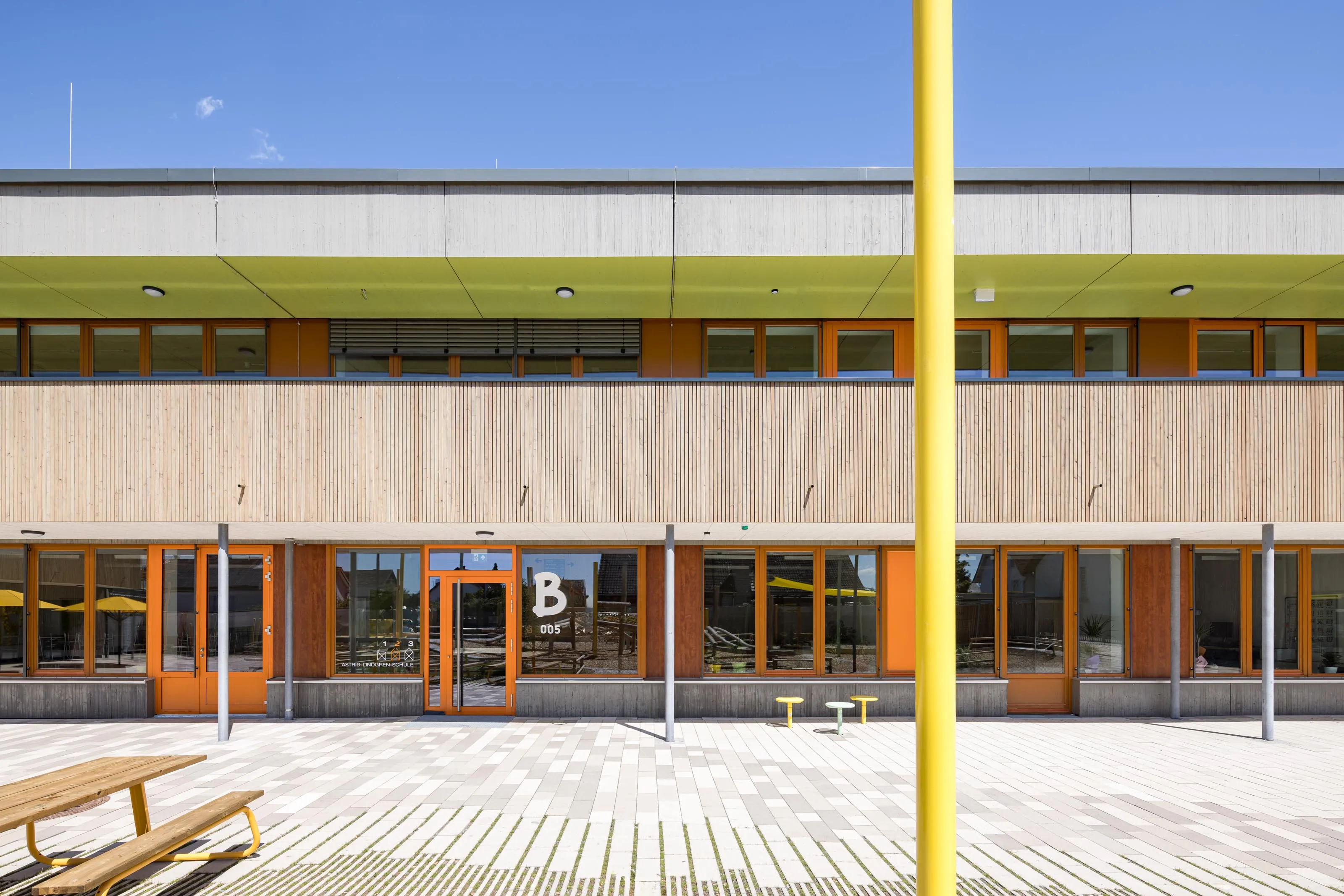 Architekturfotografie Astrid-Lindgren-Schule Weiterstadt for Prosa Architekten Außenaufnahme