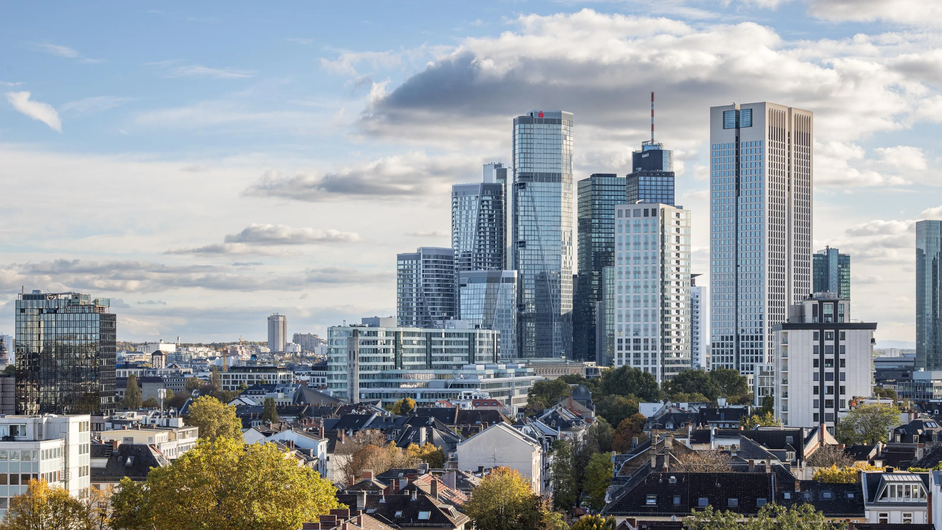 4 FOUR Frankfurt photo Architekturfotografie Skyline Gesamteindruck