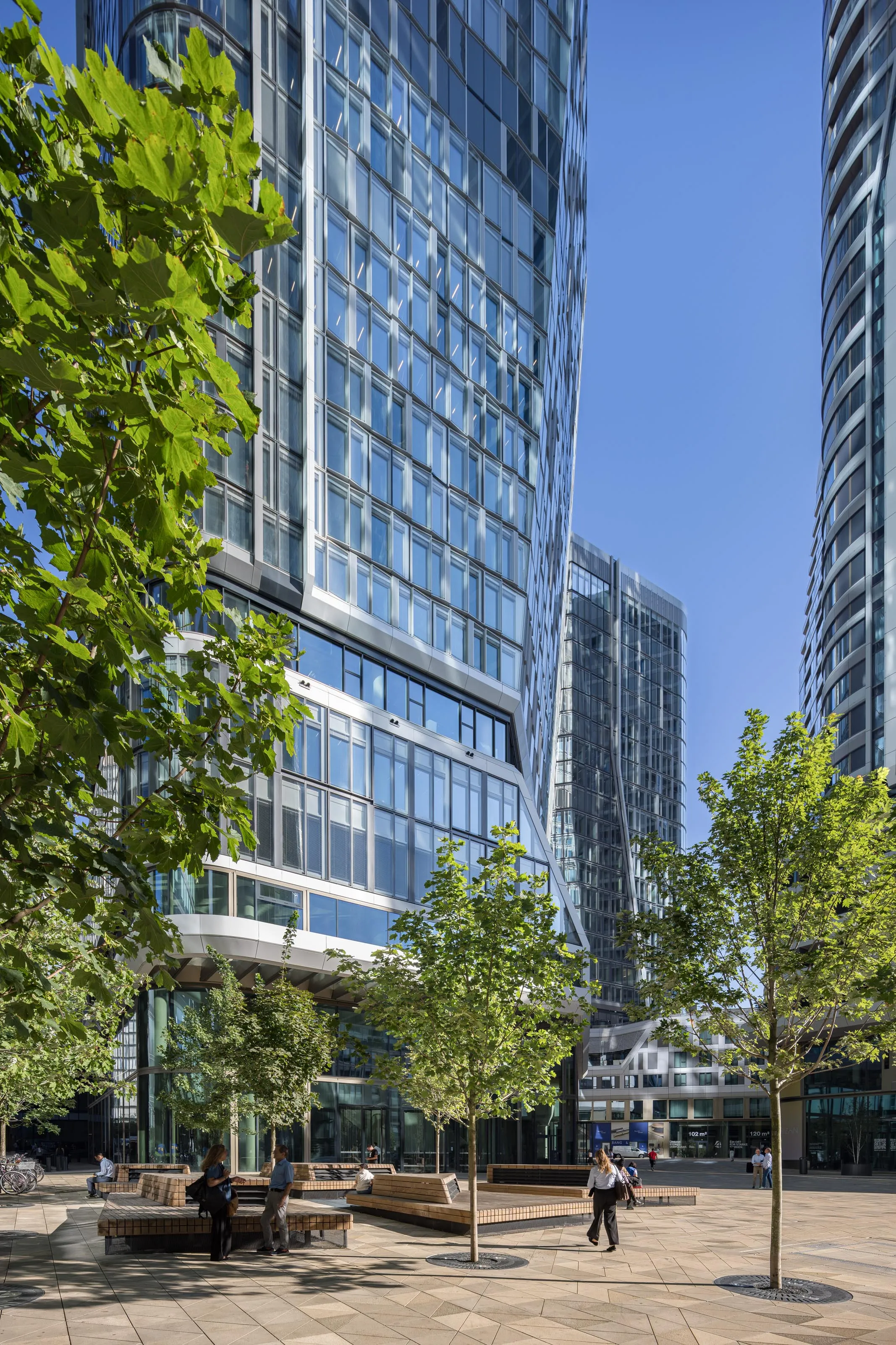 4 FOUR Frankfurt photo Architekturfotografie Eingang T1 