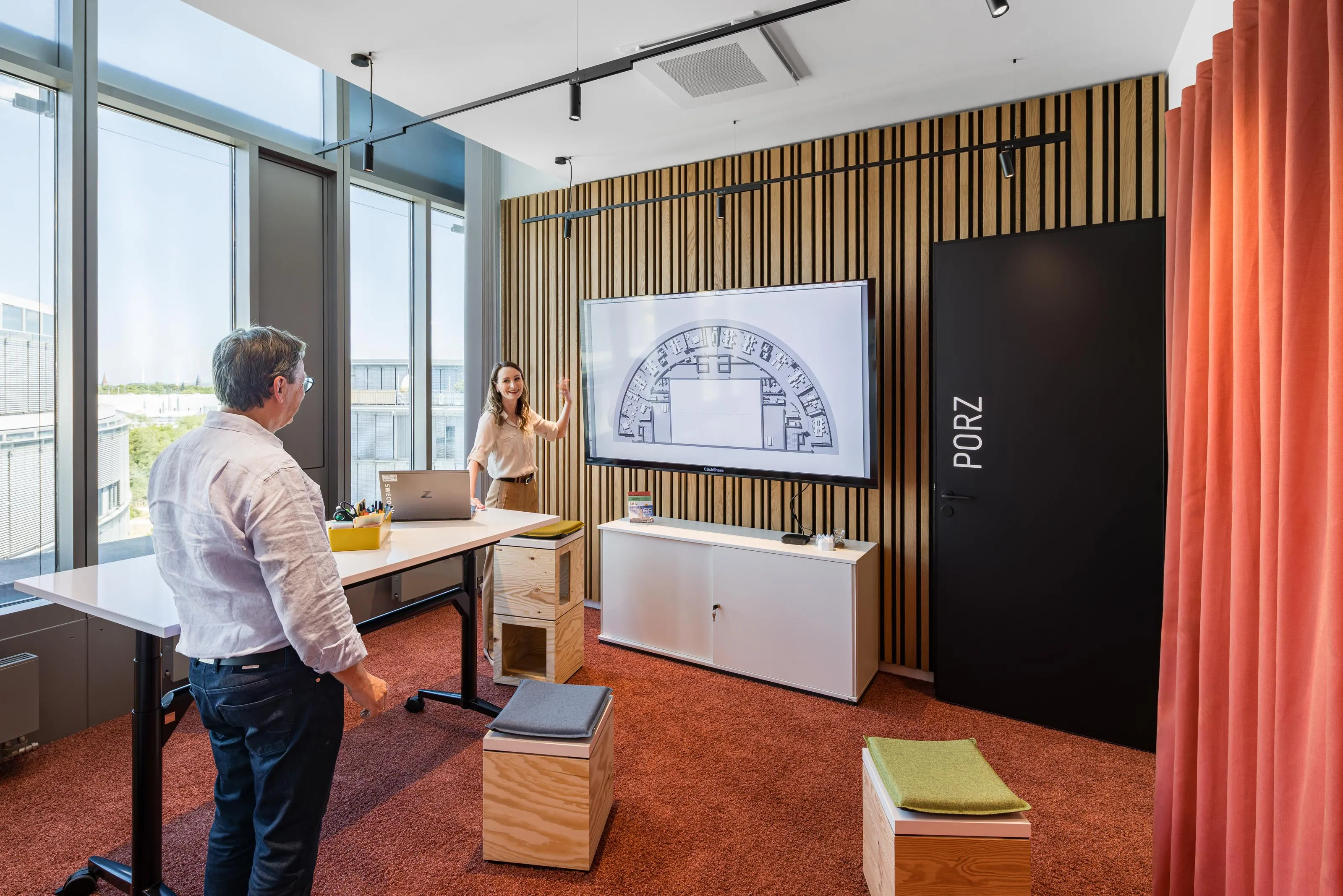 Sweco Büro Köln Architekturfotografie mit Mitarbeitenden