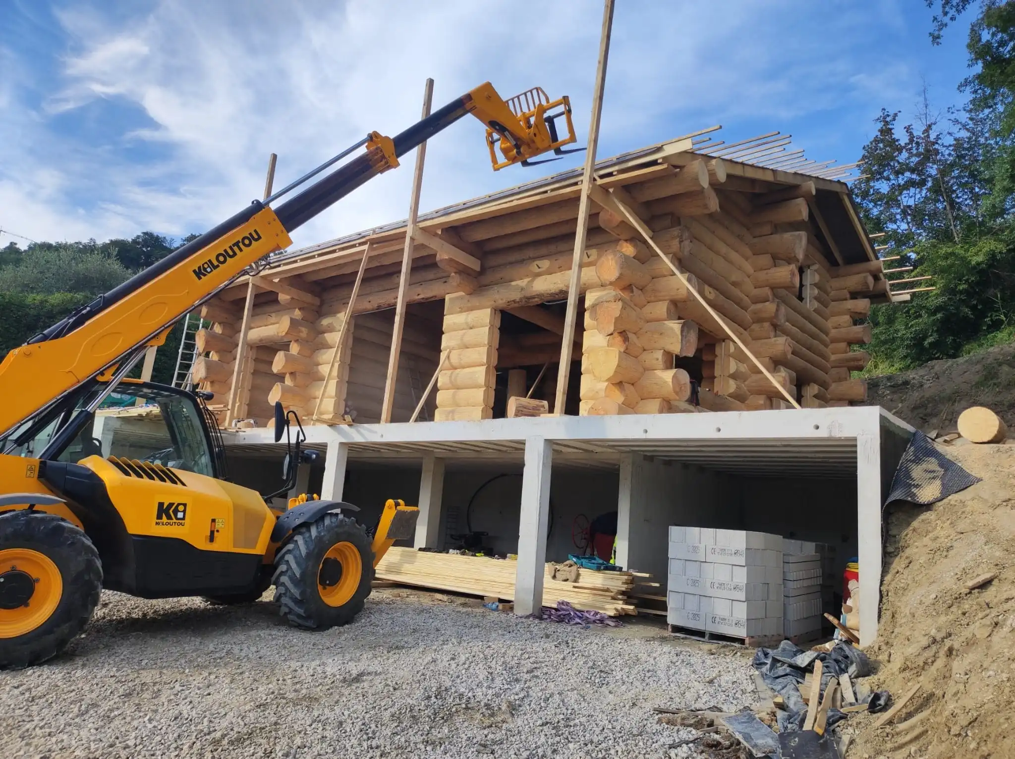 Dom z bali całoroczny z bali okrągłych 28–35 cm – producent domów z bali w Polsce