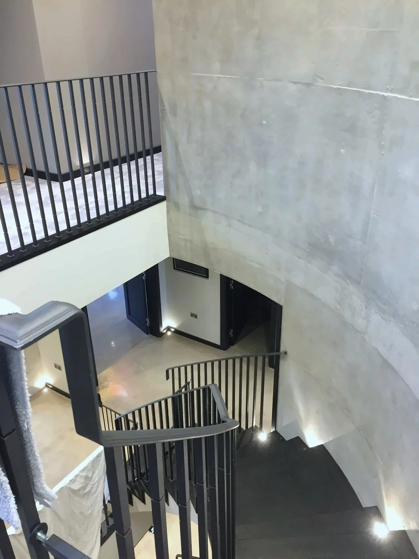 Lighting and ceiling line accuracy