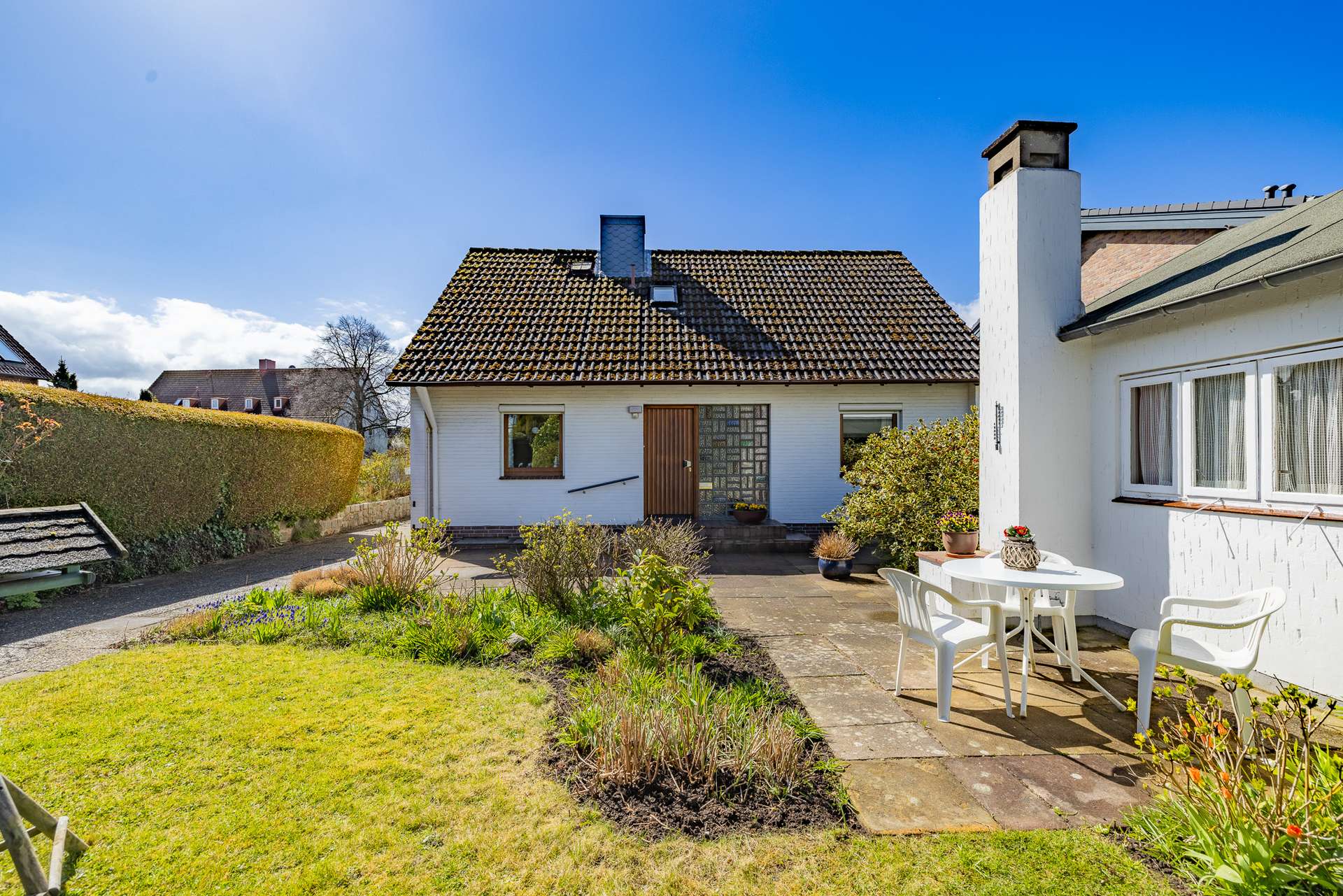Zentral. Küstennah. Lebenswert. – Einfamilienhaus in Laboe