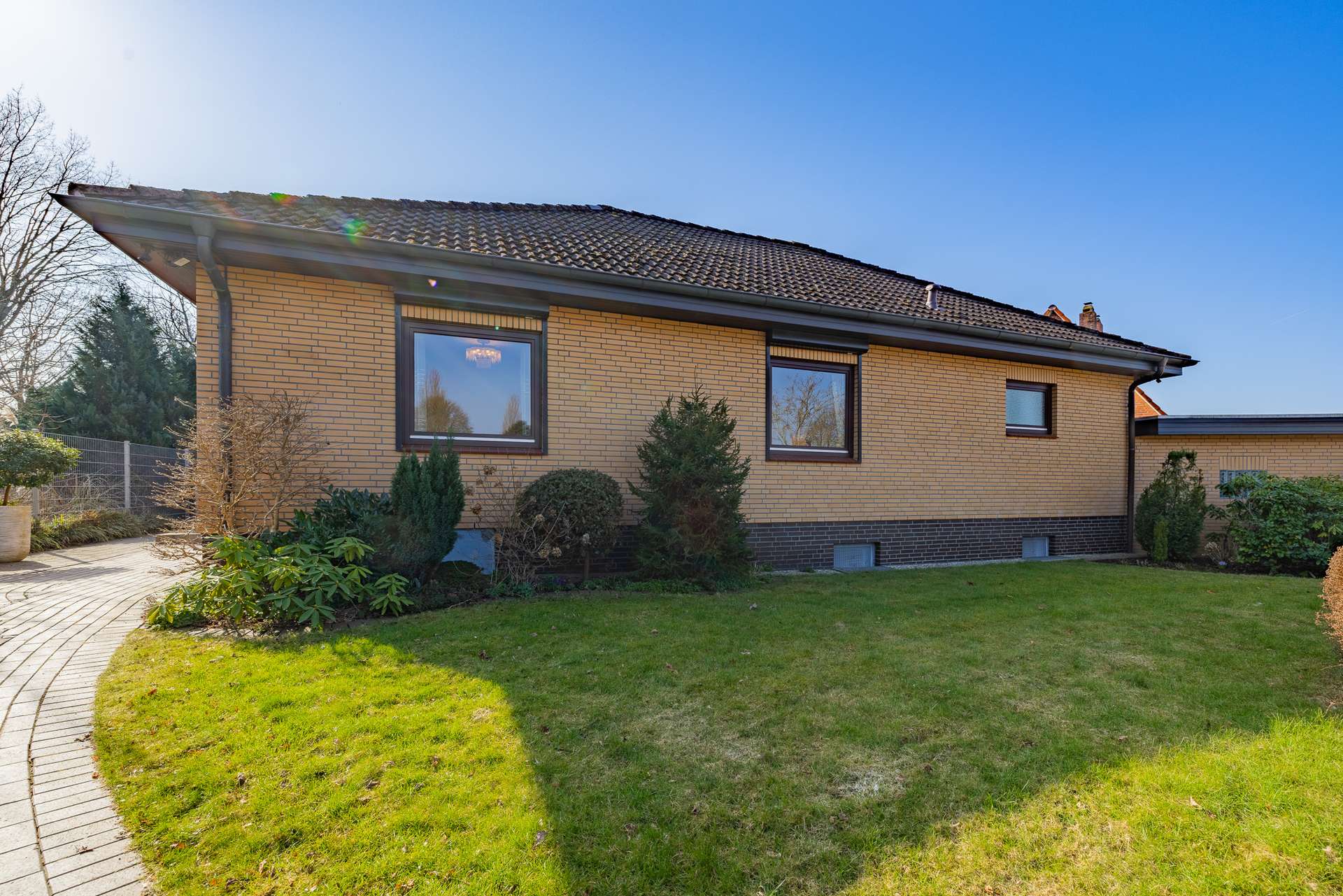 Wohnen auf einer Ebene- großzügiger Bungalow mit viel Platz für die Familie