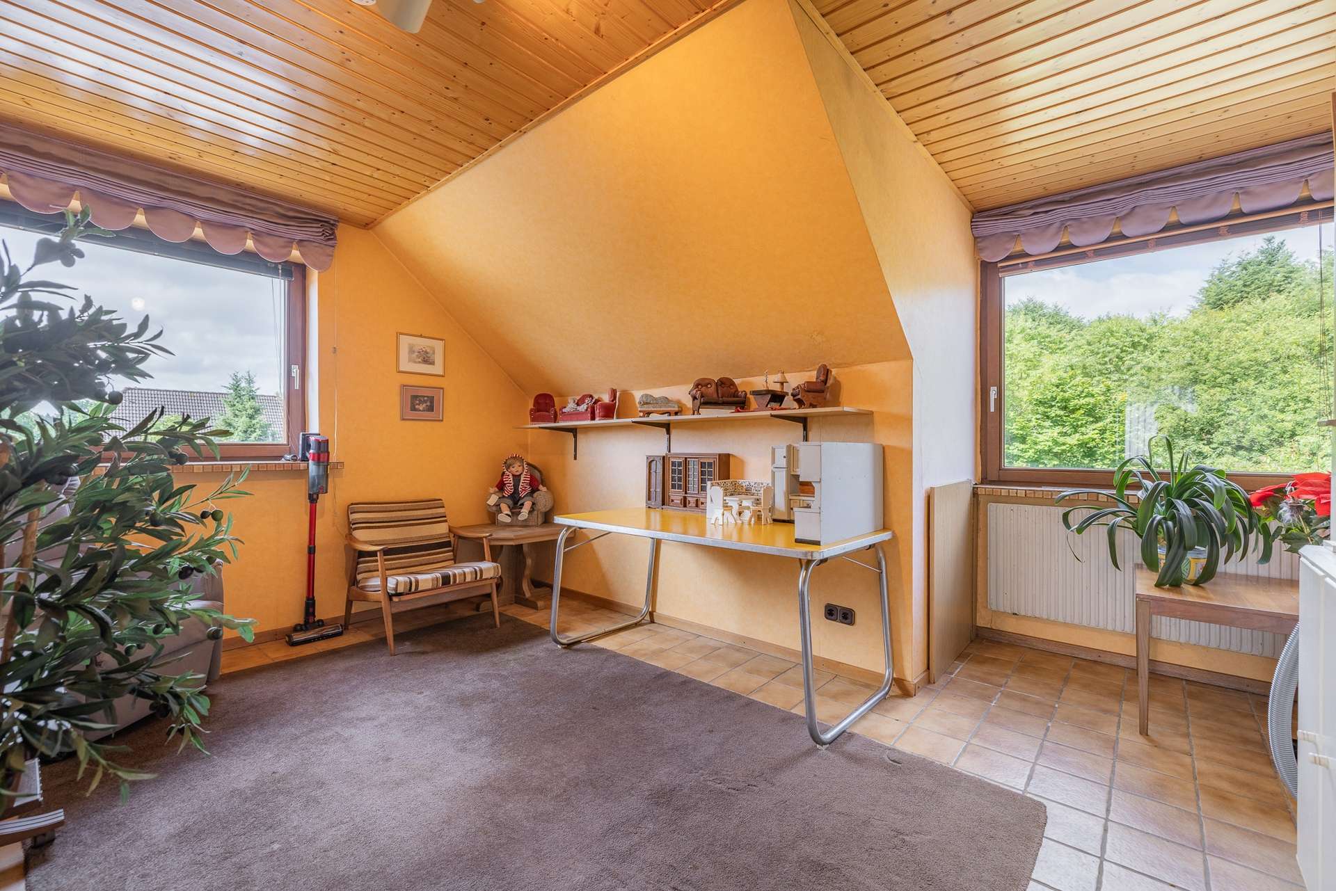 Großzügiges Einfamilienhaus mit Einliegeroption und viel Platz für die ganze Familie