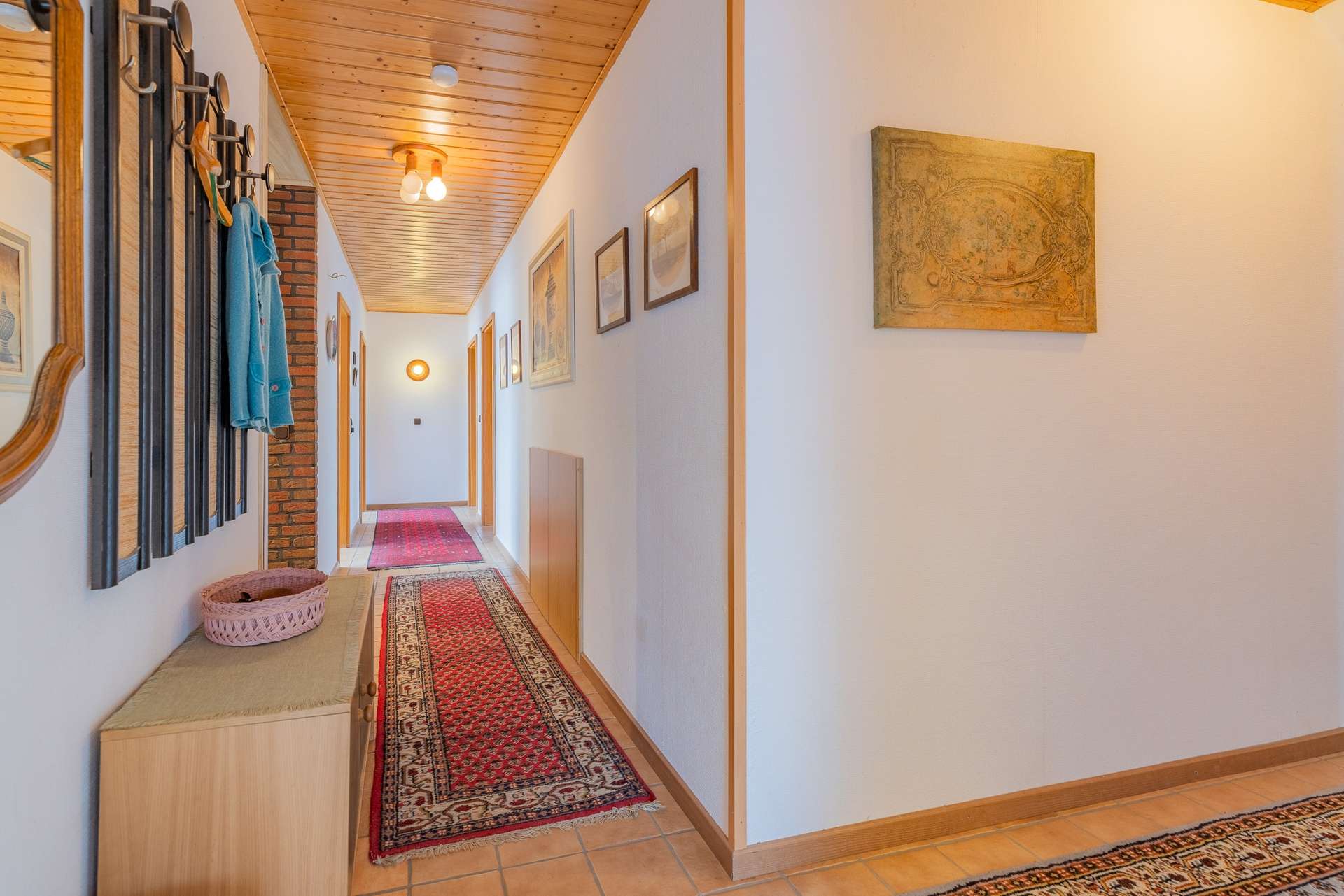 Großzügiges Einfamilienhaus mit Einliegeroption und viel Platz für die ganze Familie