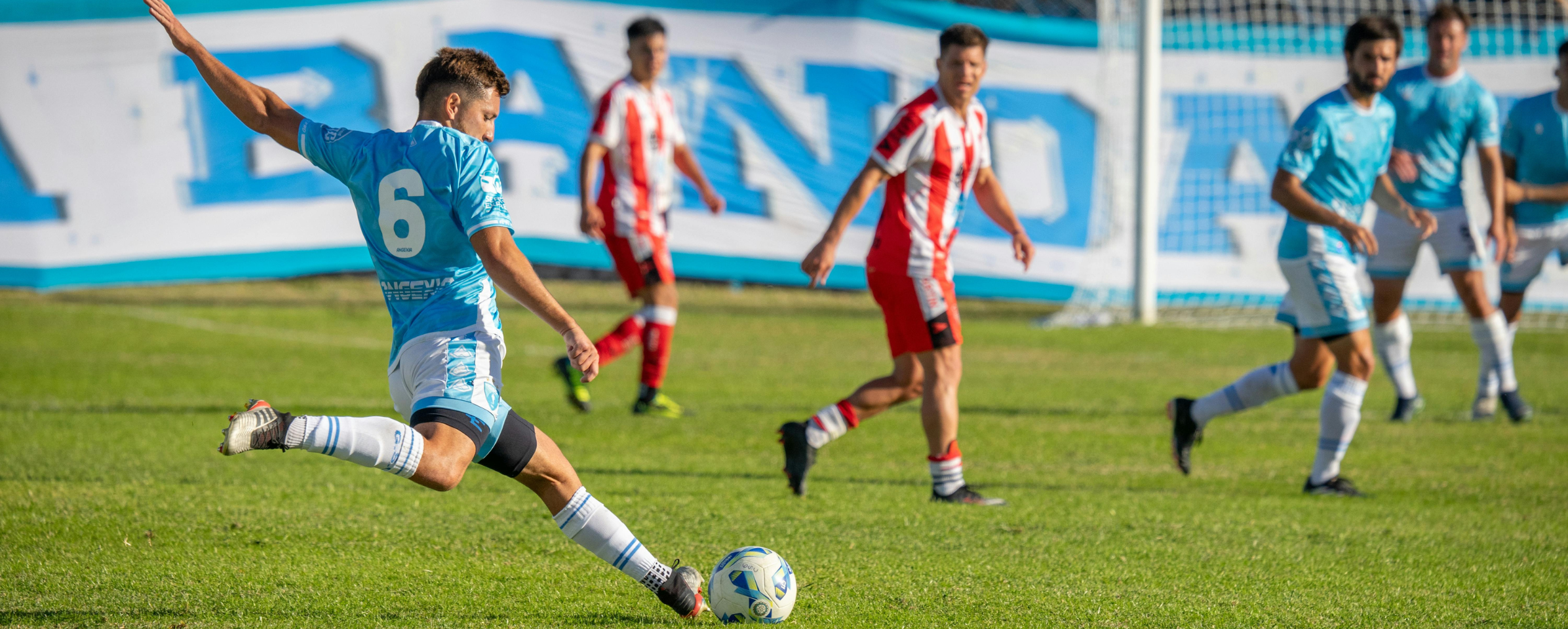 Abschluss & Schusstechnik im modernen Fußball - So trainierst du deine Spieler effektiv