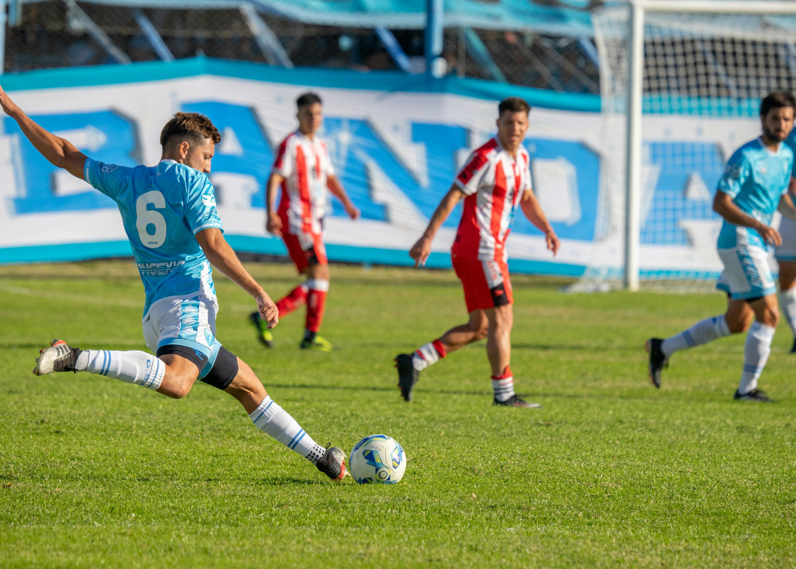 Abschluss & Schusstechnik im modernen Fußball - So trainierst du deine Spieler effektiv