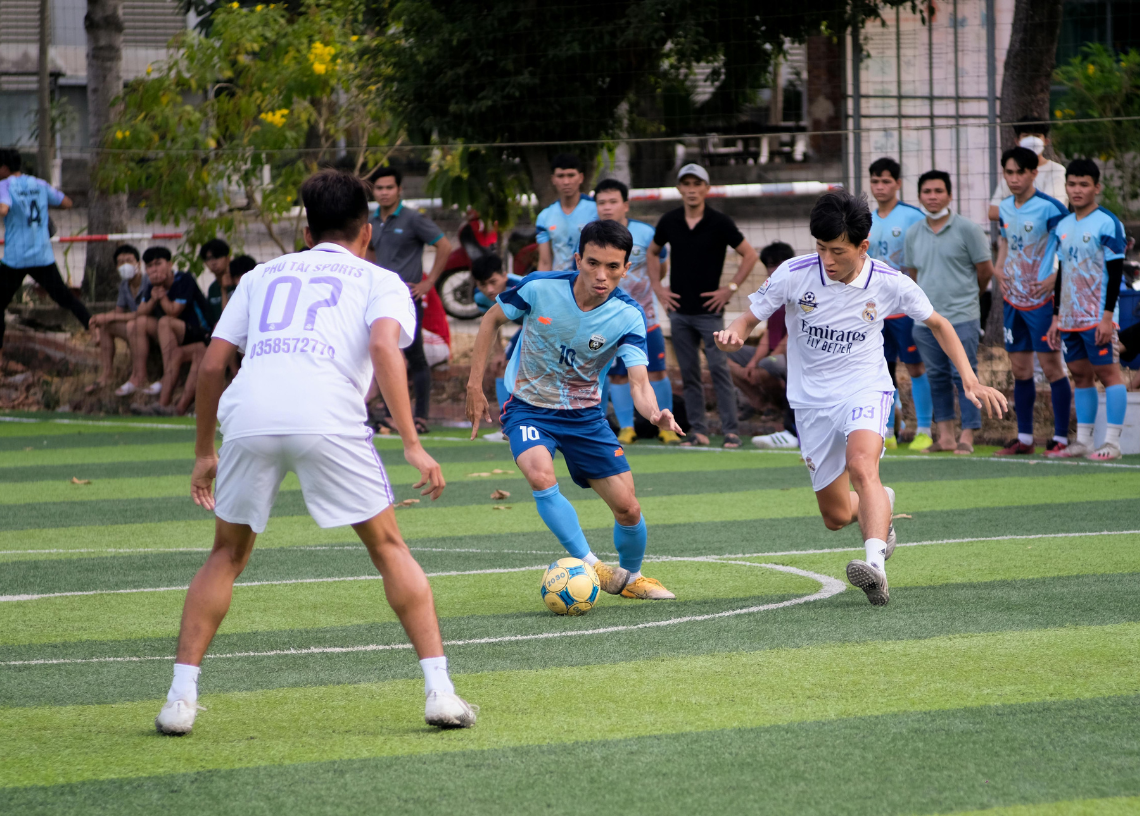Spielsysteme im Hallenfußball - und was sie jeweils für das Großfeld bringen 