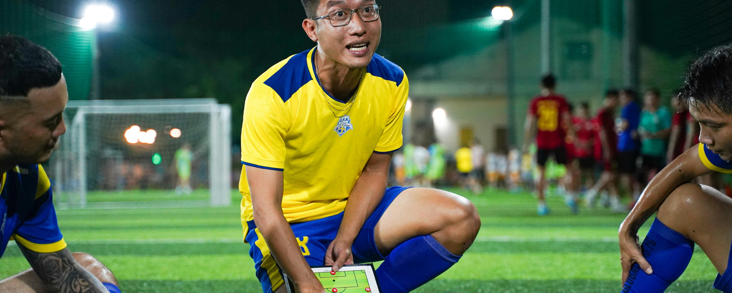 Spielaufbau im Fußball: Breite, Tiefe & Dreiecke