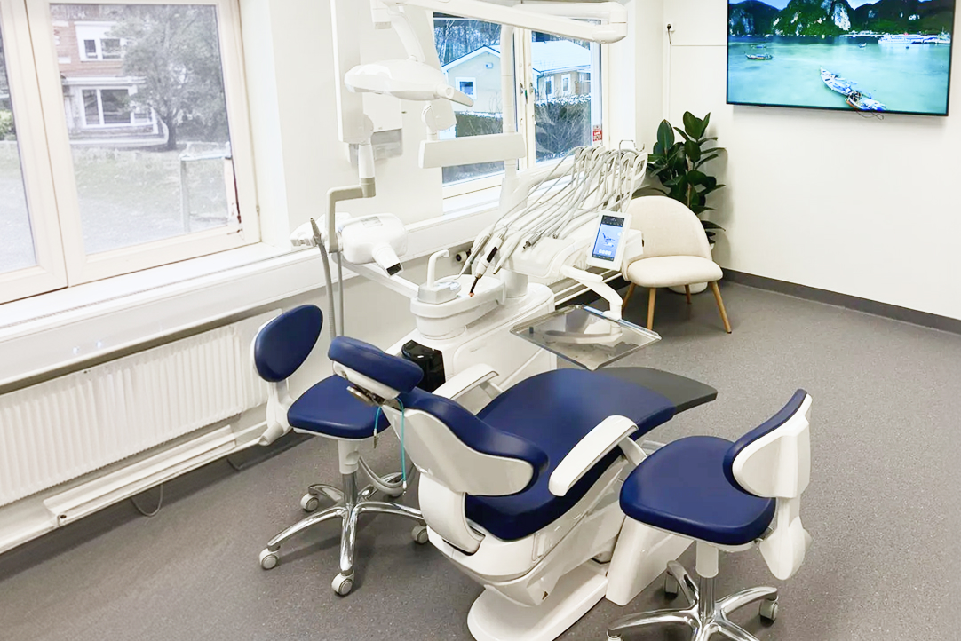 Modern tandläkarstol på Viking Dental. Cabinet 2