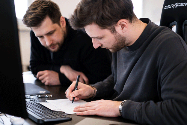 Blinno GmbH konzipiert die perfekte No-Code-Lösung für dein Unternehmen - schnell und flexibel.