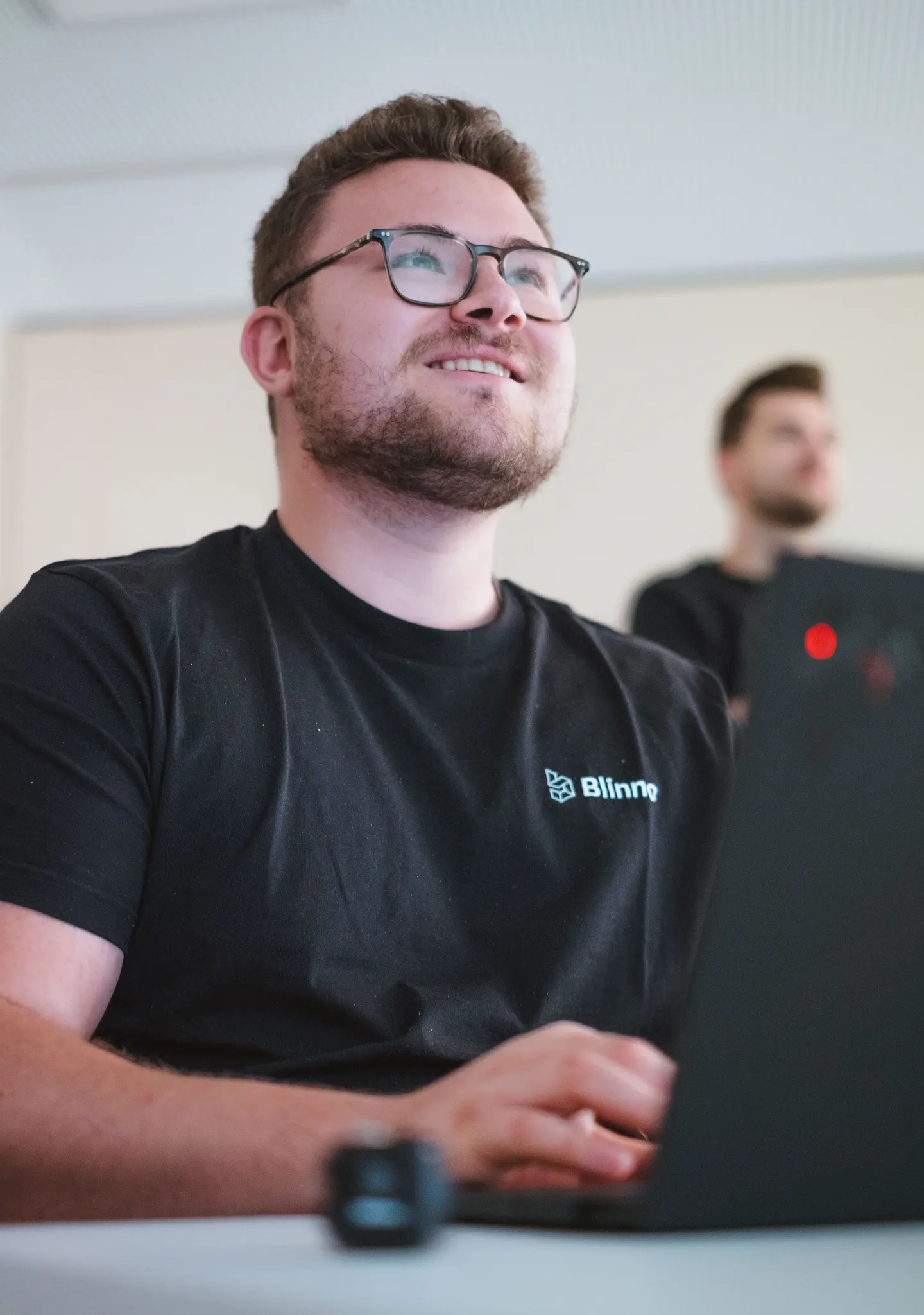 Blinnos Solution Consultant stellt ein neues No-Code Konzept vor.