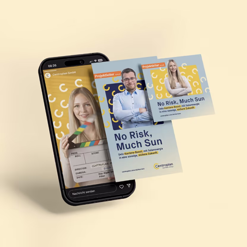 Smartphone mit einer App neben zwei Werbeflyern mit zwei Personen. Auf den Flyern steht „Kein Risiko, viel Sonne“ mit dem Centoplan-Logo.