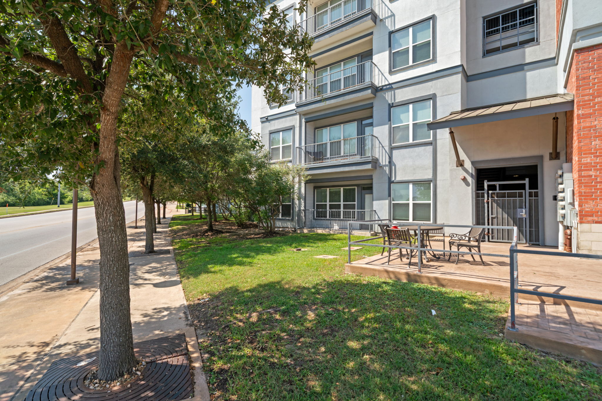 patio and balcony view