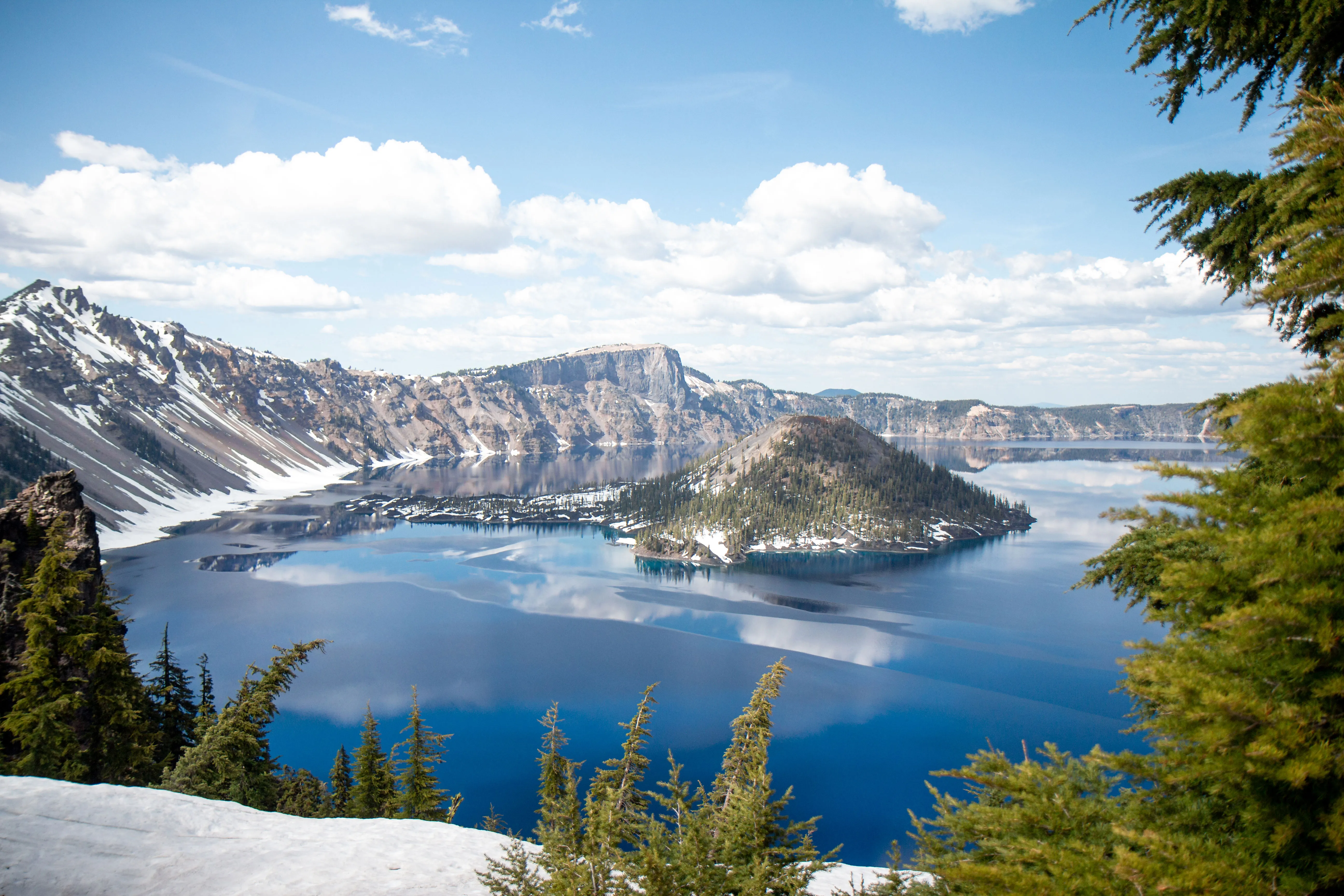 Inlumina Creative Pacific Ocean Road Trip. Crater Lake Photo.