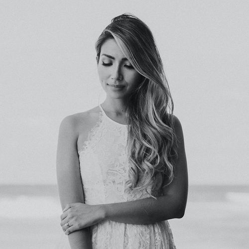 Portrait of Joselle, live wedding painter based in Sydney Australia from her own wedding