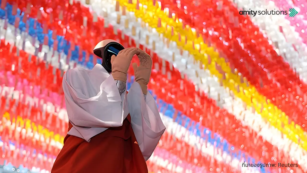 Robot monk at South Korea’s Jogyesa Temple lantern festival