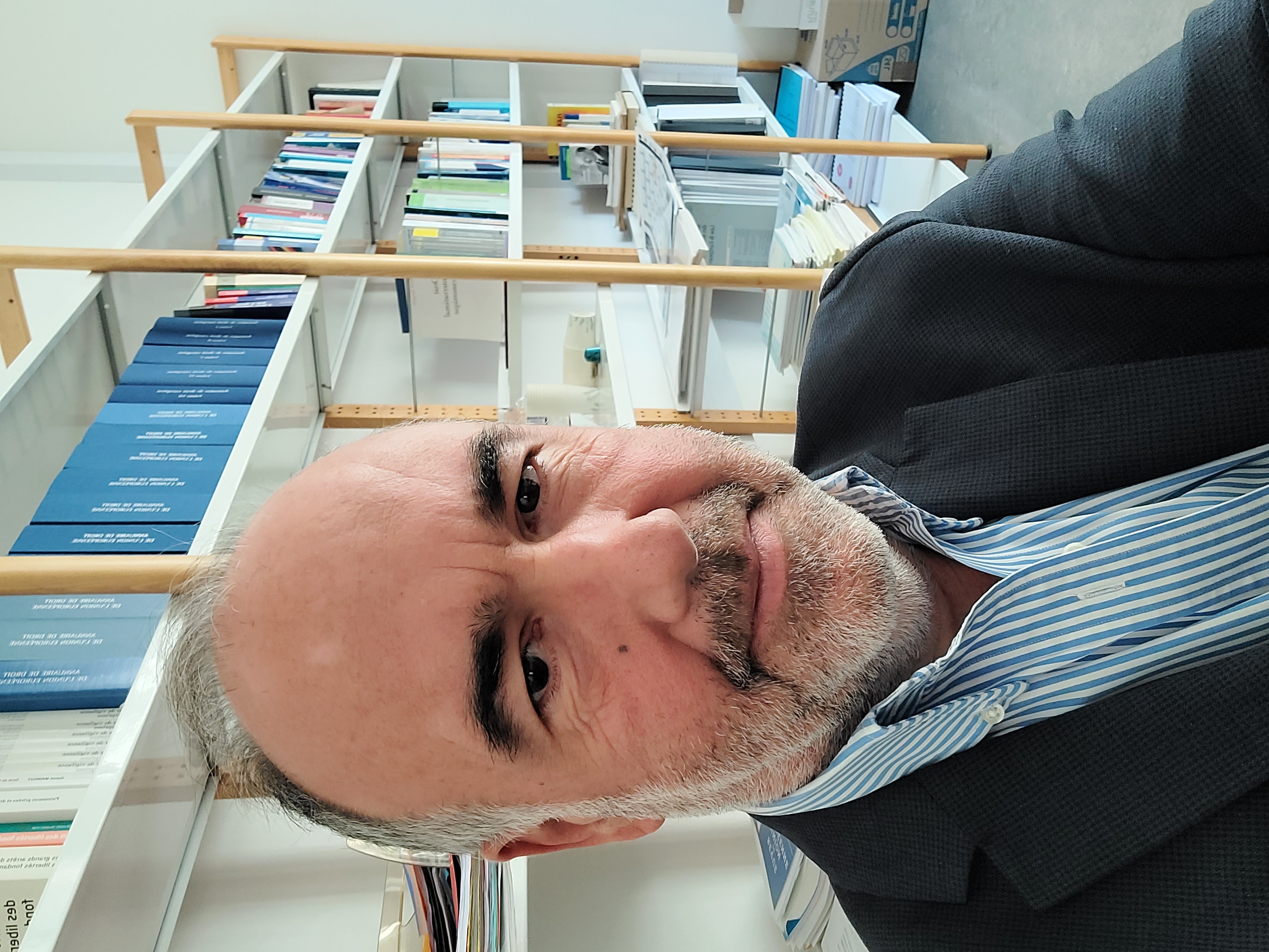 Portrait en couleur de l'auteur 