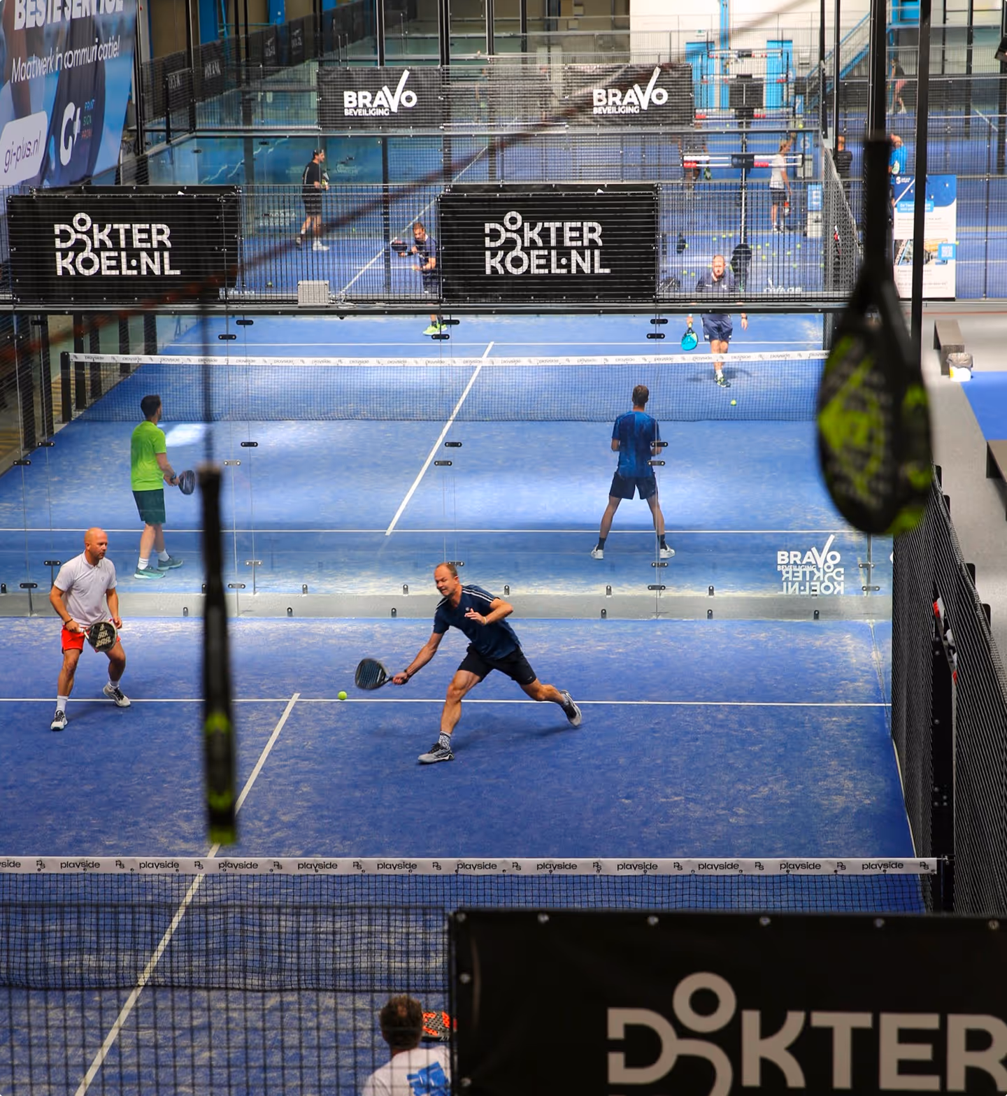 Padellen in de stork hal