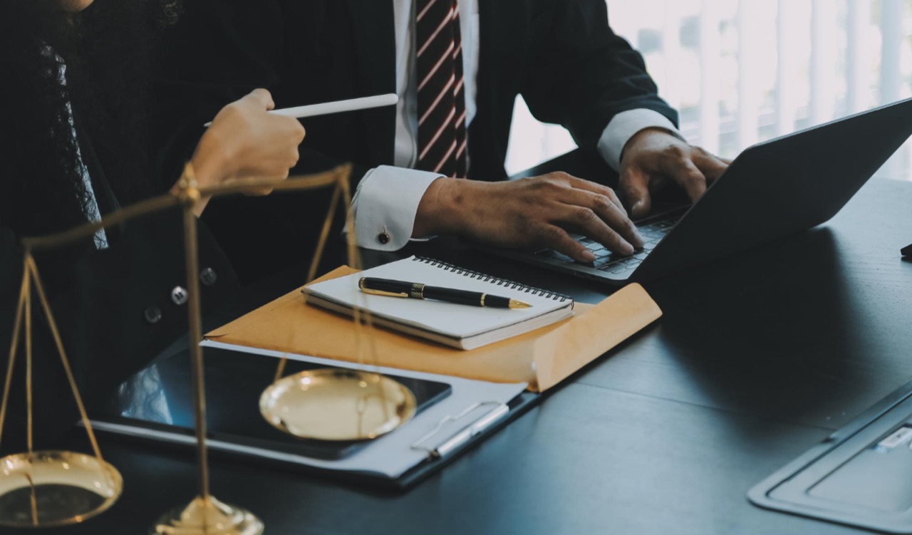 Staff Augmentation Compliance: Co-Employment Risks, Legal Pitfalls, and How to Stay Protected (2026)