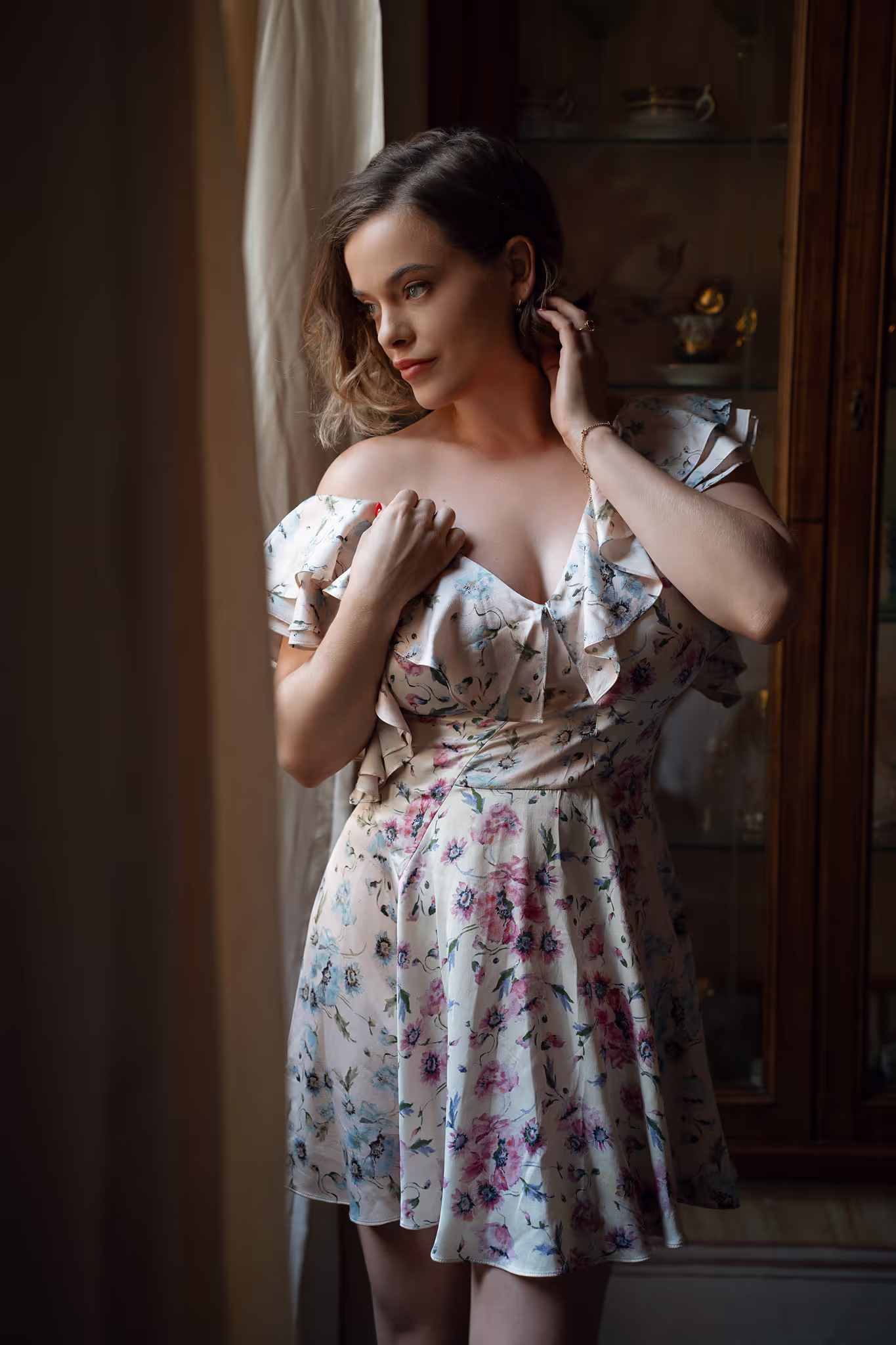 Cara Delmar | Luxury Companion Paris