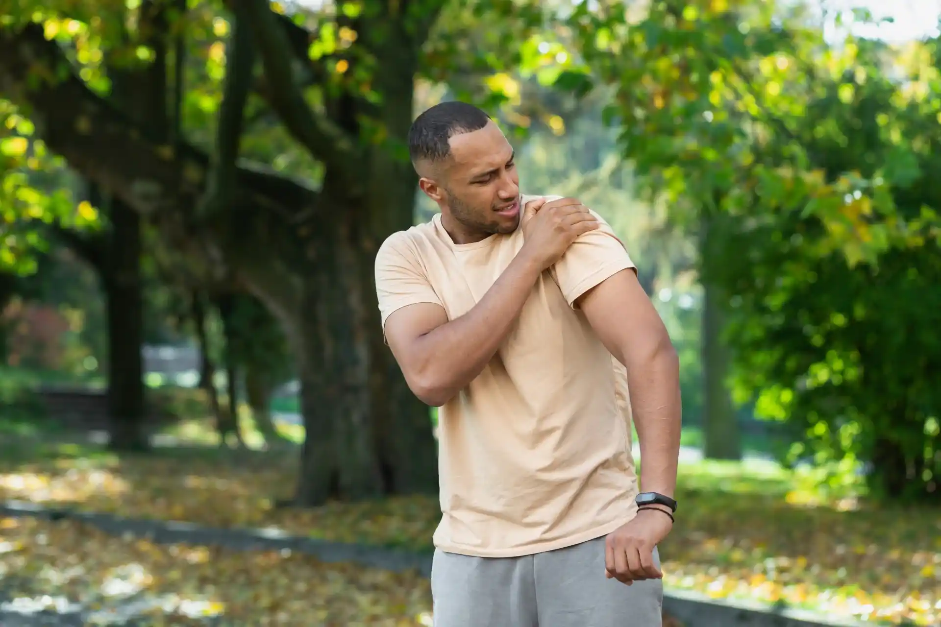Rotator Cuff Strain vs Tear: Know the Key Differences