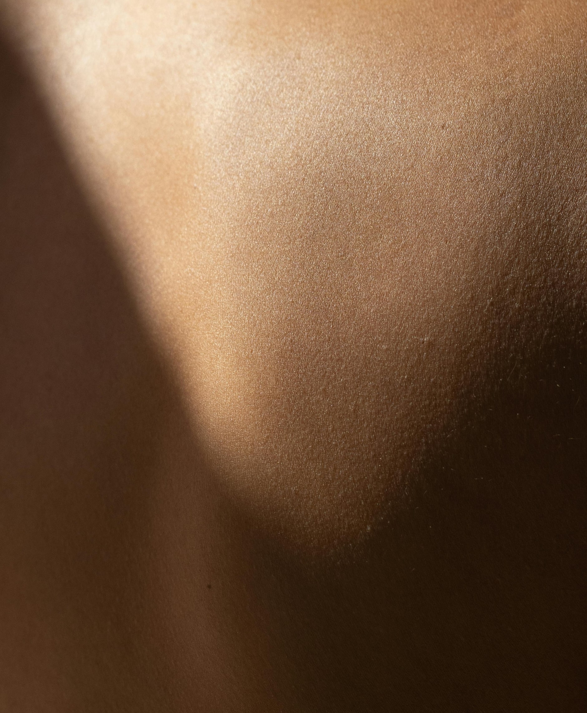 Création de l'identité visuelle et conception du site web pour le Docteur et la clinique médicale Petrella MD à Montréal. Conçu par le Studio Tangible