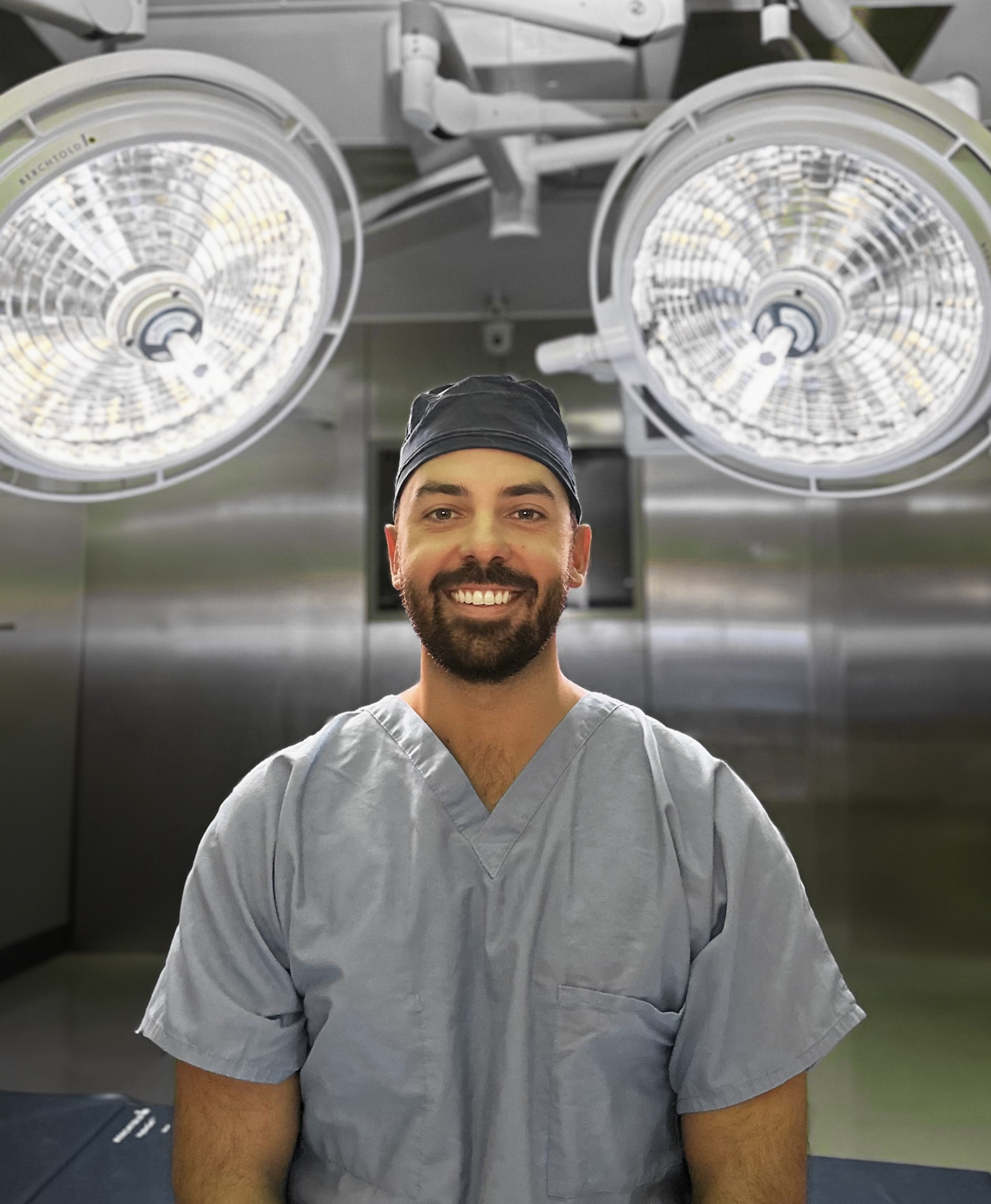 Création de l'identité visuelle et conception du site web pour le Docteur et la clinique médicale Petrella MD à Montréal. Conçu par le Studio Tangible