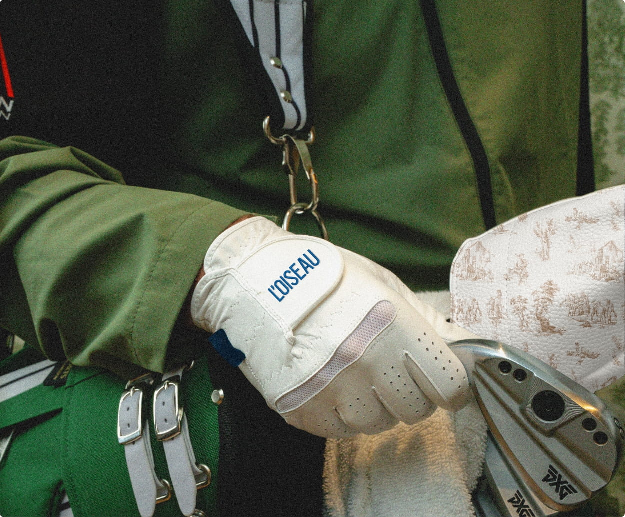 Studio Tangible spécialisé en image de marque - Projet de création d'identité visuel pour le Café Boutique Golf L'oiseau