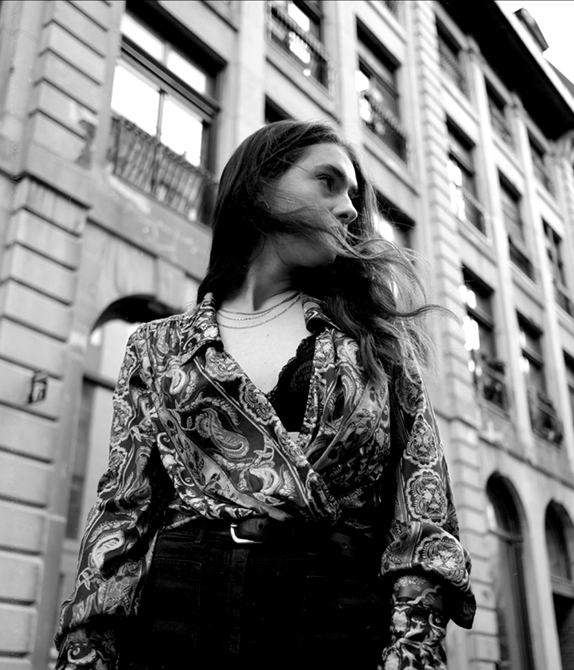 Platform-Native Fashion Ads