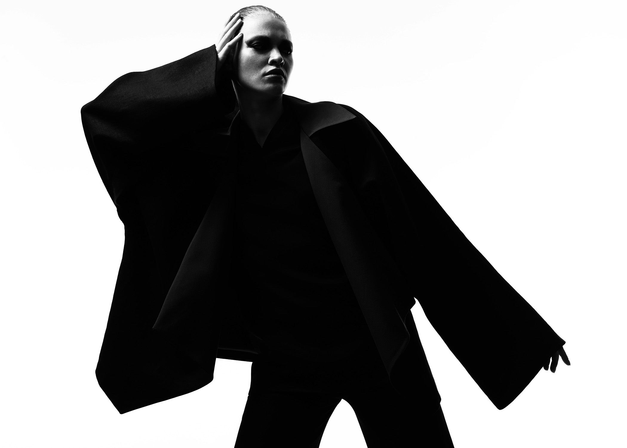 Platform-Native Fashion Ads