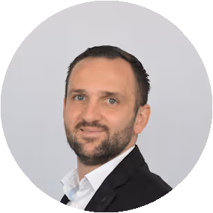 Porträt des CEO der MPH (Münchener Pflege Holding), Ismar Stupac.