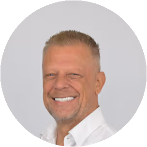 Porträt des Personalleiter der MPH (Münchener Pflege Holding), Zeljko Uremovic.