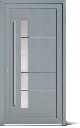 Graue Haustür mit vertikalem schmalen Fenster und langem silbernen Türgriff.