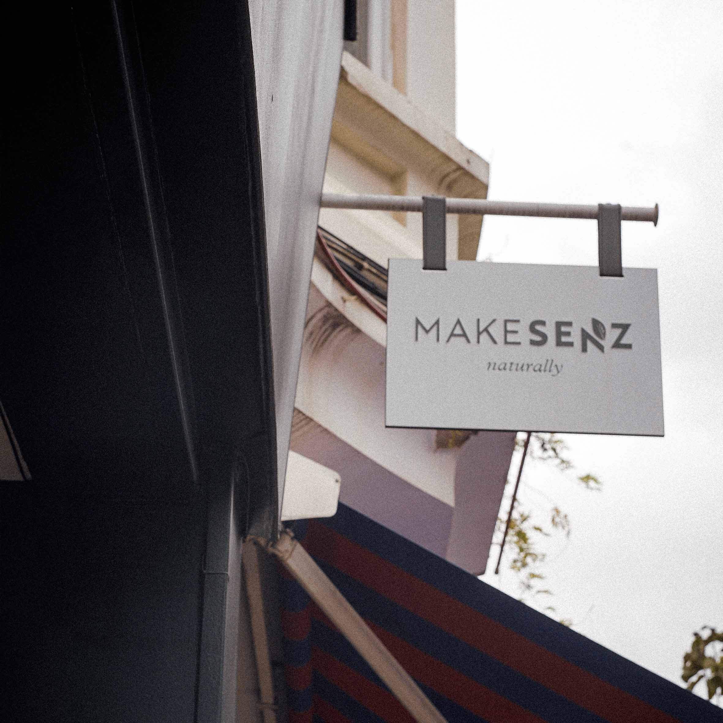 MakeSenz Brussels Exterior Signage